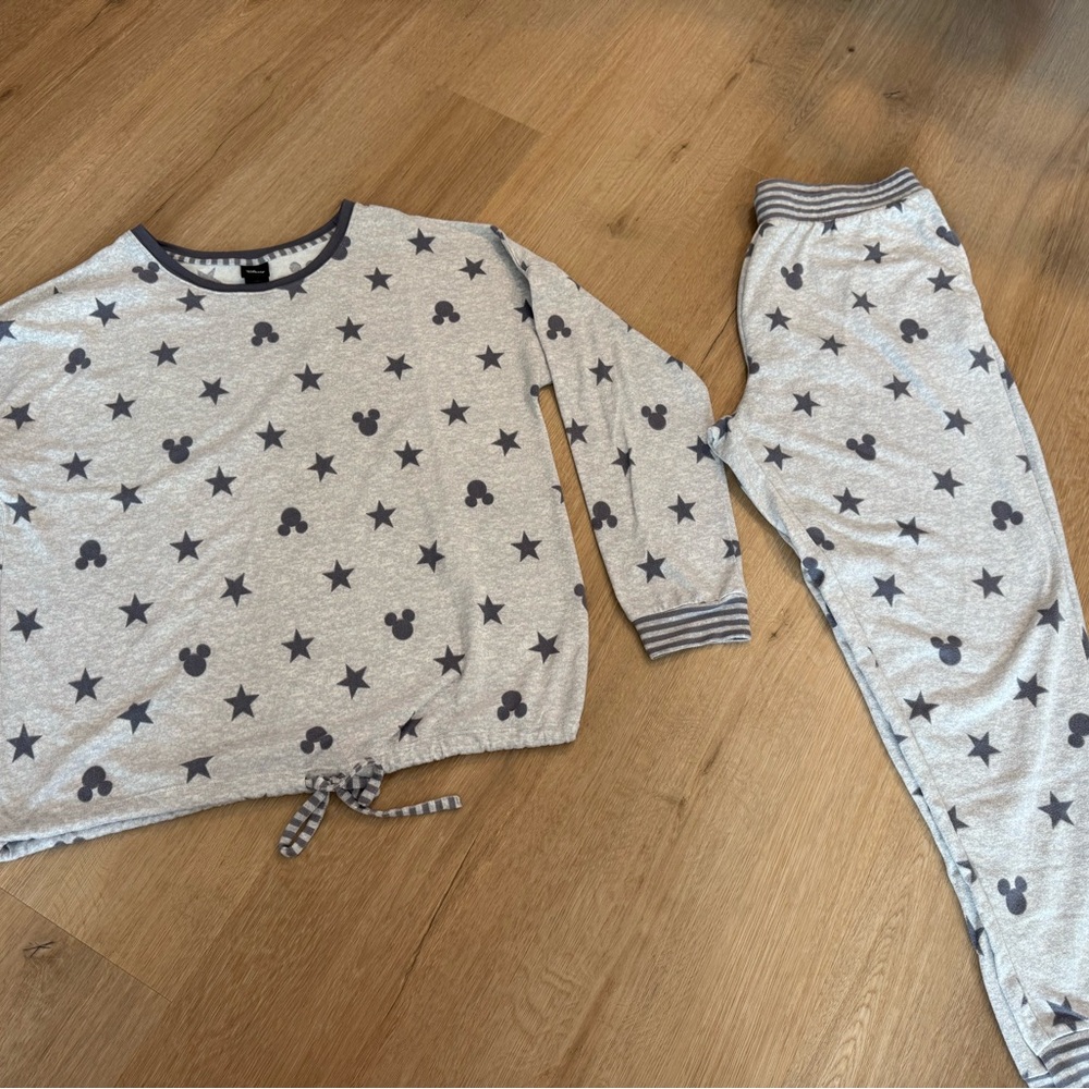 Disney Gray Mickey Mouse Star Pajama Set
